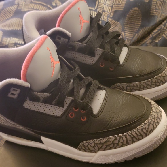 Jordan cement retro 3s - Picture 3 of 4